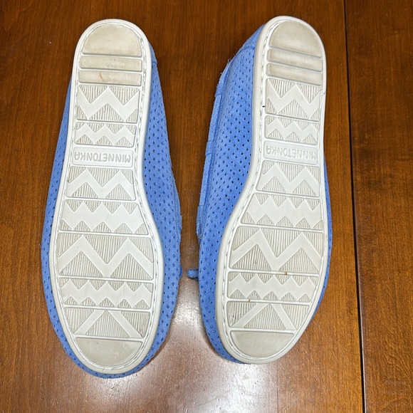 MINNETONKA Lisa Perfed moccasin loafer - Picture 7 of 8